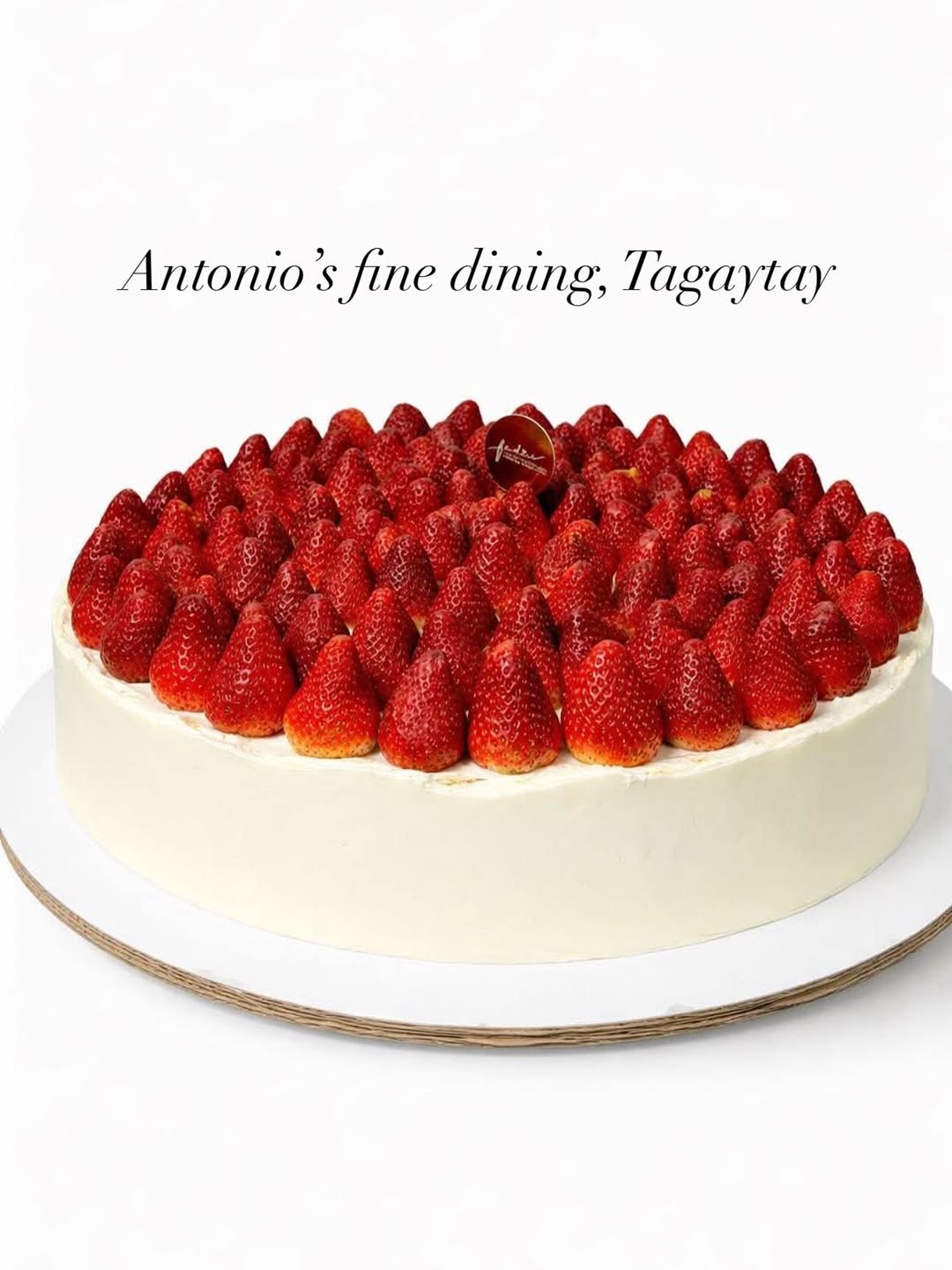 Fédici Giant Strawberry Cheesecake at Antonio's fine dining, Tagaytay